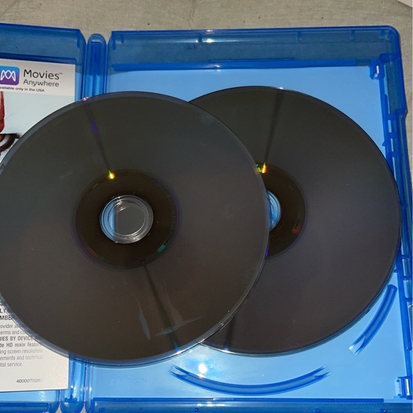 It Chapter Two Blu-Ray - Picture 2 of 4